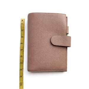 Chic Moterm Pebbled Leather Personal Size Planner / Wallet – Taupe